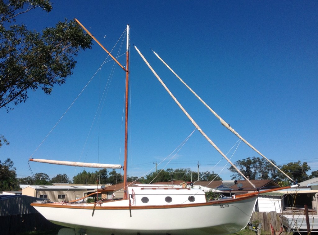 SPOILER ALERT – Aft mast rig | aft mast gaff cutter